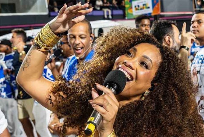 Jéssica Martin: intérprete da Beija-Flor ‘rompe’ barreira e leva Estandarte de Ouro