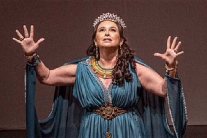 A trajetória da atriz Myrian Rios