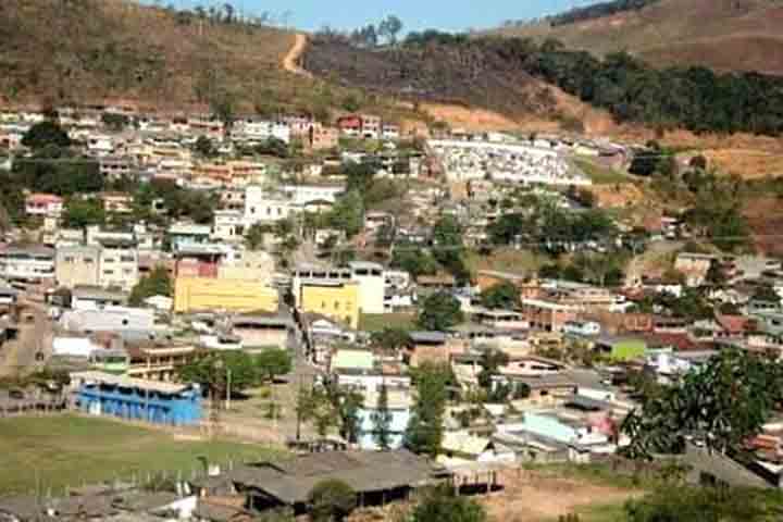 <p>Cercada entre as montanhas do Caparaó, Dores do Rio Preto não registra nenhum homicídio há quatro anos.</p>
