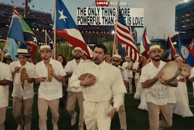 Bad Bunny supera Kendrick Lamar e tem show mais assistido da história do Super Bowl; veja top 5