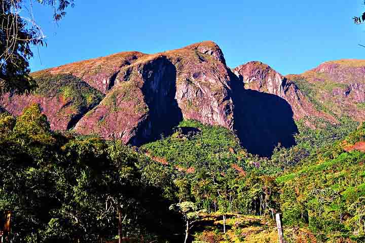 <p>A cidade aposta justamente na segurança e na beleza natural para atrair visitantes do mundo inteiro que buscam experiências de trilhas e cachoeiras.</p>
