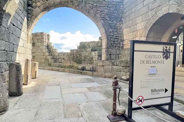 <p>O local é símbolo da influência que o clã exercia na região antes mesmo da projeção internacional alcançada com a expedição marítima.</p>
