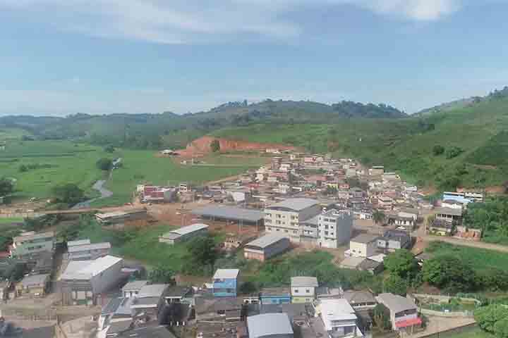 <p>O prefeito Tiaguinho Pessotti acredita que esse cenário positivo é o reflexo de uma combinação entre a hospitalidade do povo local e uma gestão estratégica em parceria com as forças policiais.</p>
