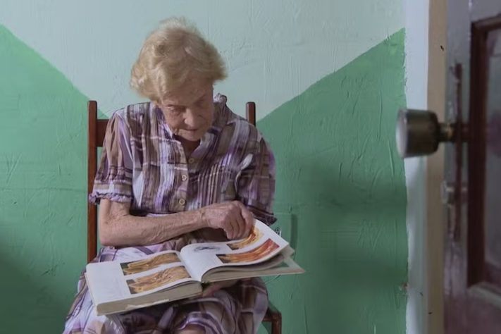 Idosa de 91 anos realiza sonho de ir para a escola, se alfabetiza e vai cursar graduação – Reprodução/TV Globo