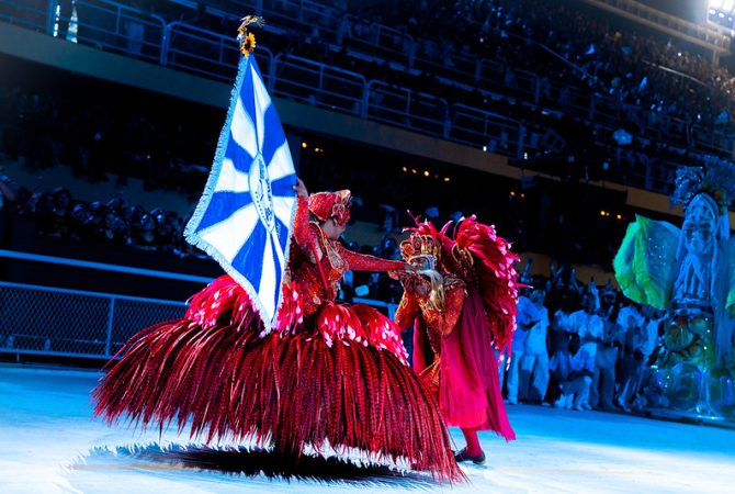 Parceria histórica de Selminha e Claudinho encanta na Sapucaí