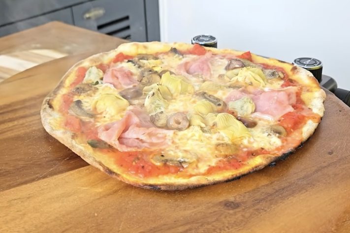 Pizza Capricciosa  (180grammi Pizzeria Romana, Roma, Itália) – Reprodução