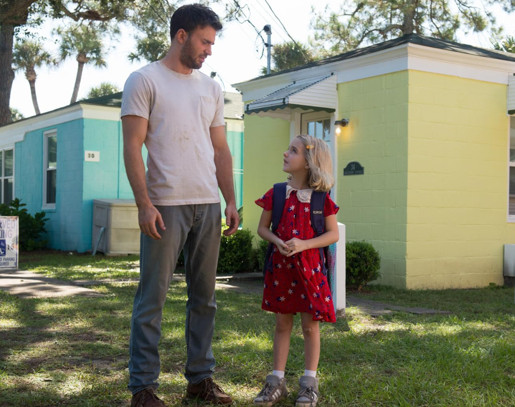 <p>Em 2017, ganhou projeção com “Um Laço de Amor”, estrelado por Chris Evans. O filme acompanha Mary Adler, papel de Mckenna, uma criança prodígio em matemática criada pelo tio após a morte da mãe. Pela atuação, foi indicada ao Critics’ Choice Awards na categoria Melhor Ator ou Atriz Jovem.</p>
