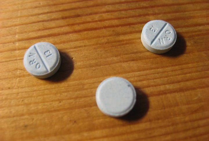 <p>Em vez de desfrutar de uma aposentadoria tranquila, Spiby montou uma operação sofisticada de fabricação de comprimidos falsos de diazepam.</p>
