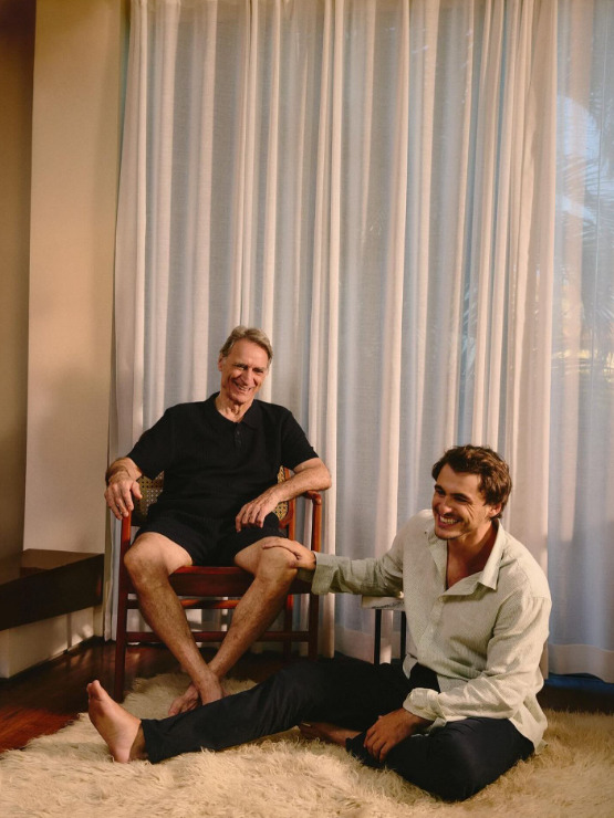 <p>Após o ocorrido, o filho do ator, Lucas Capri, compartilhou em suas redes sociais uma foto ao lado do pai, como forma de demonstrar apoio e carinho. Na legenda, ele escreveu: “Meu melhor amigo! Te amo demais. Sempre juntos”, emocionando fãs e seguidores que acompanharam a recuperação do ator.</p>
