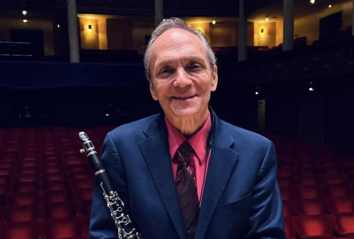 <p>Peplowski construiu uma extensa discografia dedicada à tradição do jazz clássico. Conheça mais sobre ele!</p>
