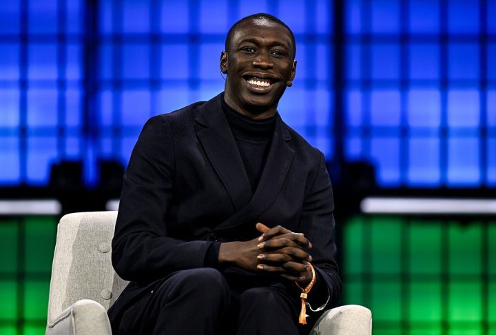 <p>Além do sucesso financeiro e tecnológico, Khaby tem expandido sua atuação para causas humanitárias e entretenimento tradicional.</p>
