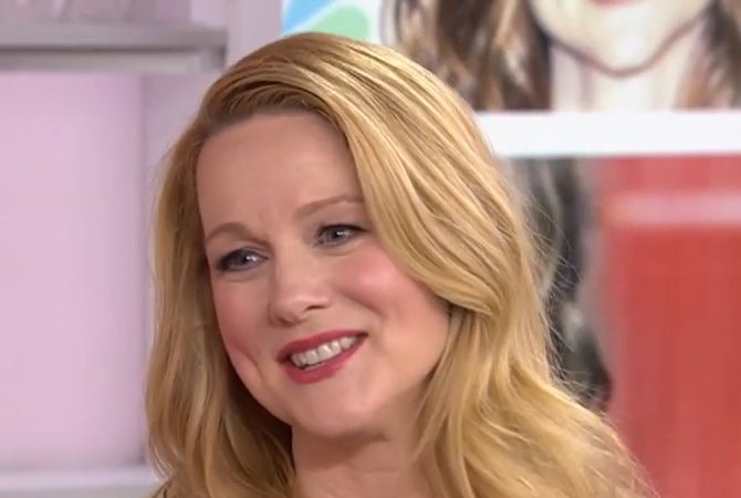 Laura Linney celebra 62 anos com nova série e carreira premiada