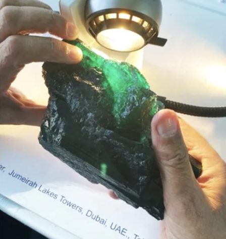 Maior esmeralda não lapidada já encontrada foi achada na Zâmbia – Divulgação/Guinness World Records