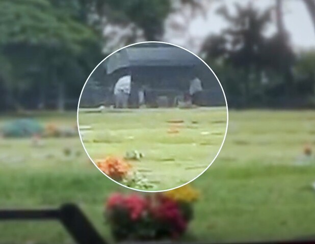 <p>A cerimônia, segundo “Metrópoles”, foi restrita aos familiares e realizada com os portões fechados. Ela faz parte da criação do Jardim BioParque Memorial Mamonas, segundo Ancelmo Gois. Parte dos restos mortais será cremada e transformada em adubo para cinco árvores.</p>
