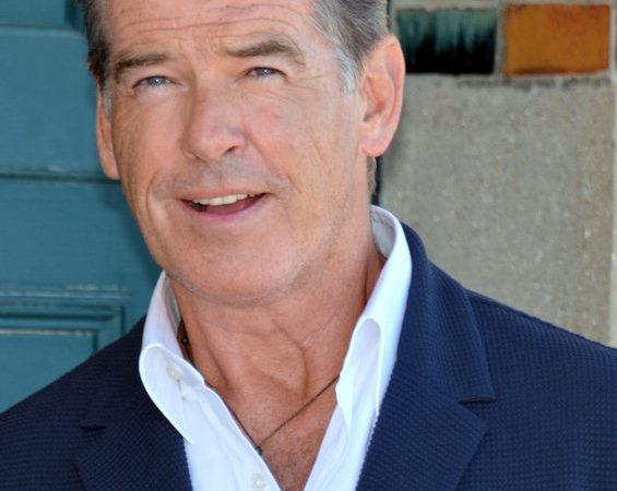 Pierce Brosnan preocupa família com agenda intensa de trabalho, diz site