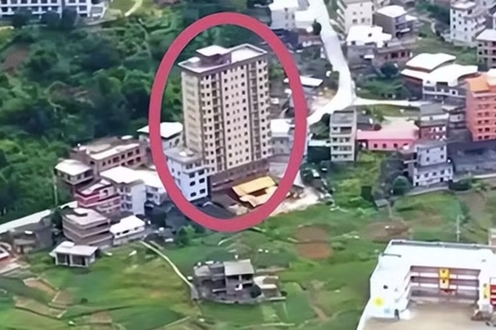 Prédio de 15 andares é construído abrigar mais de cem pessoas da mesma família na China — Reprodução