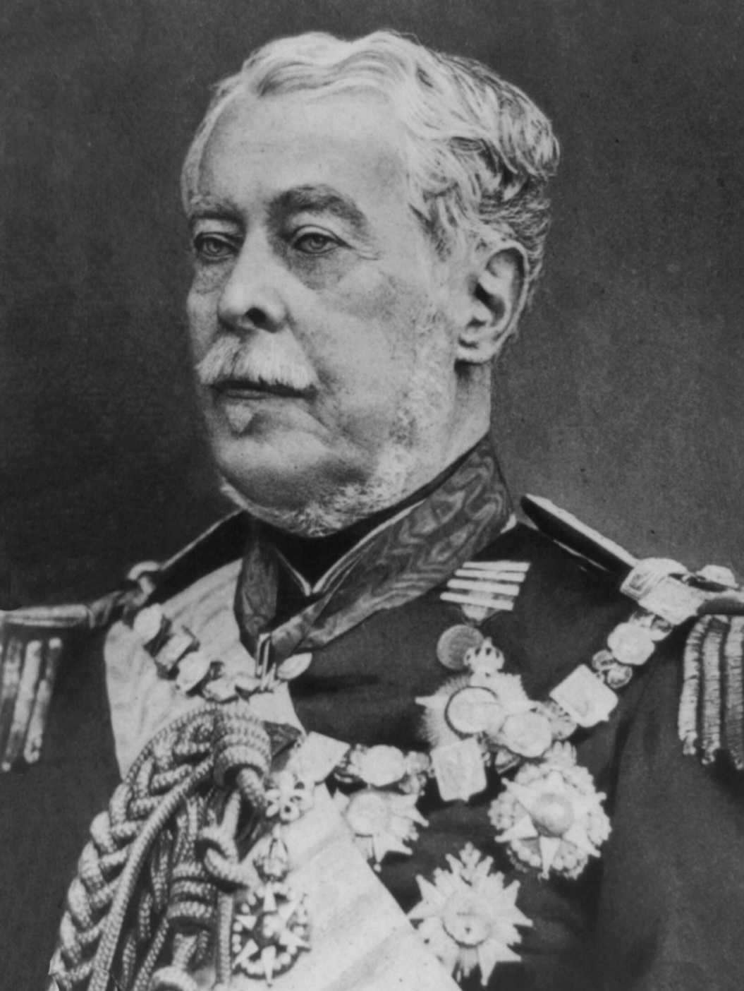 <p>Duque de Caxias (1803–1880) – Principal líder militar do Império e patrono do Exército Brasileiro. Luís Alves de Lima e Silva teve papel decisivo na Guerra do Paraguai e na consolidação da unidade nacional.</p>
