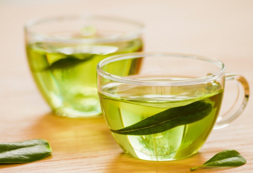 <p>Esses compostos estão associados à proteção das células contra o estresse oxidativo.<br />
Isso pode contribuir para o envelhecimento mais saudável.</p>
