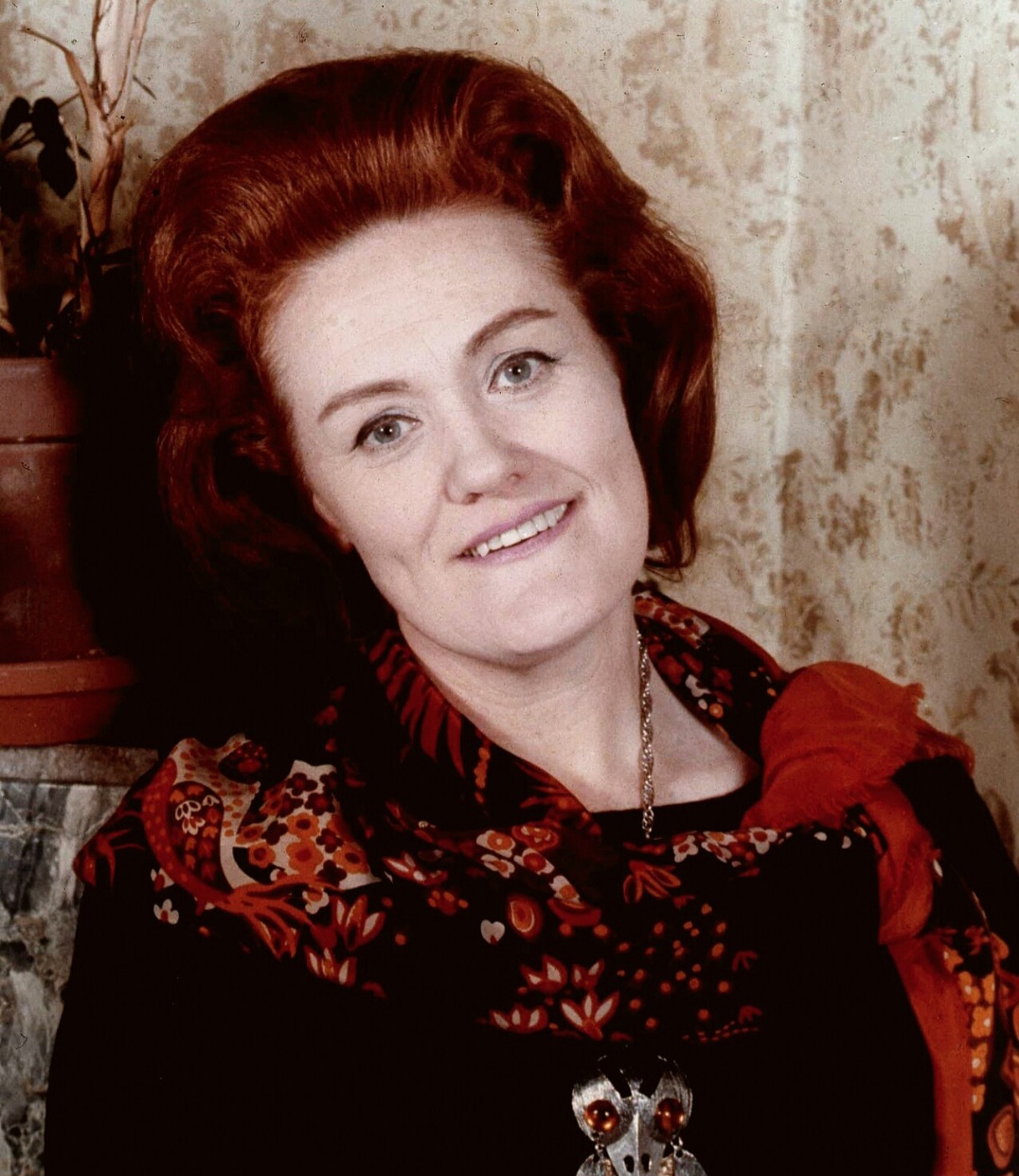 <p>Joan Sutherland (1926–2010) nasceu em Sydney, Austrália, e ficou conhecida como “La Stupenda”. Sua técnica impecável a tornou referência no repertório bel canto.</p>
