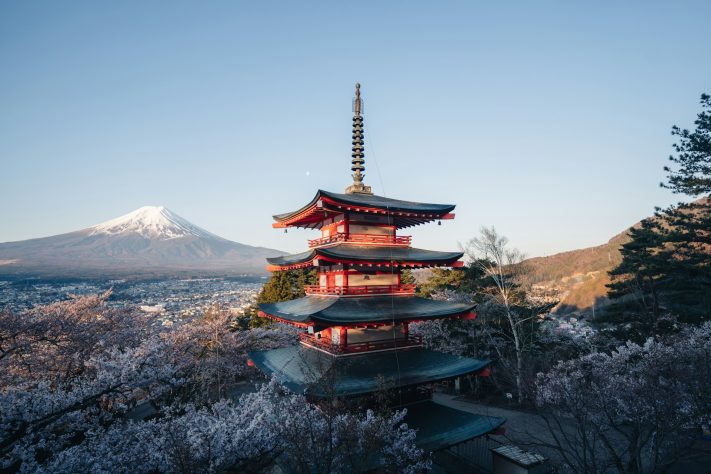 Pagoda Chureito, Parque Arakurayama Sengen (Fujiyoshida, Japão) – Spenser Sembrat/Unsplash
