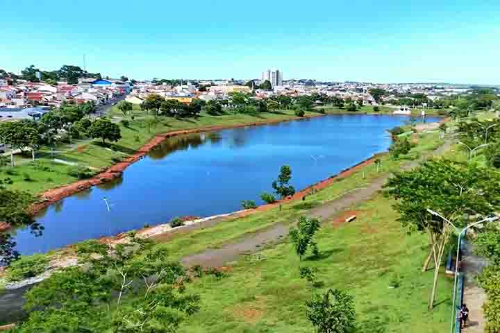 Jaú foi fundada em 15 de agosto de 1854, na época em que a região passou a ser povoada graças à expansão da cultura do café. O nome de batismo tem origem tupi-guarani, com inspiração em um peixe que os bandeirantes pescaram na região. 
