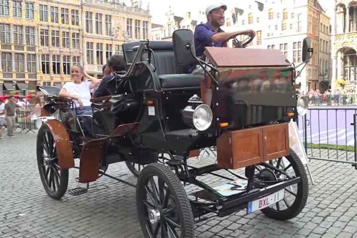 Poços de Caldas encerra serviço de charretes a cavalo