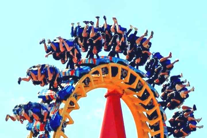 <p>O destaque da área será uma montanha-russa ultra tecnológica, com múltiplos lançamentos que simulam movimentos de ida e volta. Com isso, o parque introduz uma atração inédita no Brasil, elevando o padrão de inovação.</p>
<p>&nbsp;</p>
