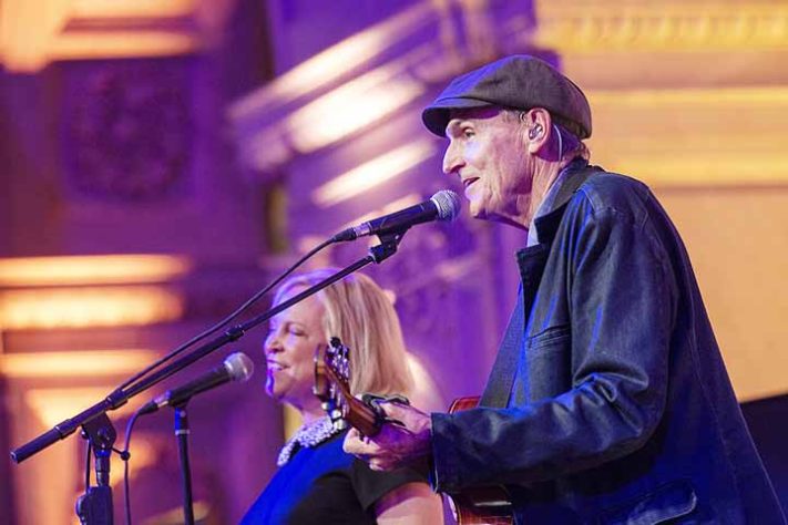 James Taylor: a trajetória do cantor e compositor