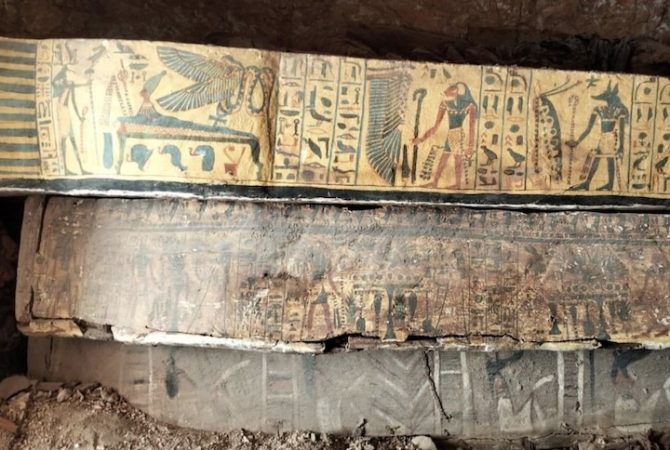 ‘Cantores do deus Amon’: arqueólogos encontram depósito funerário em região histórica do Egito