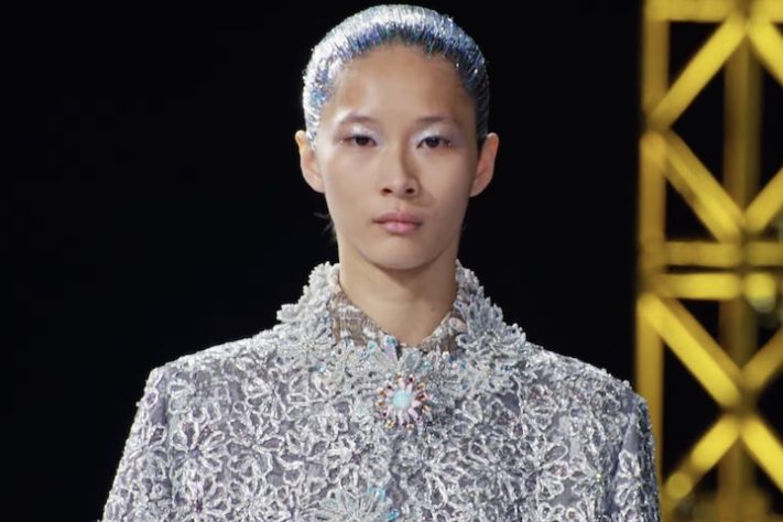 Broches voltam à moda - Reprodução