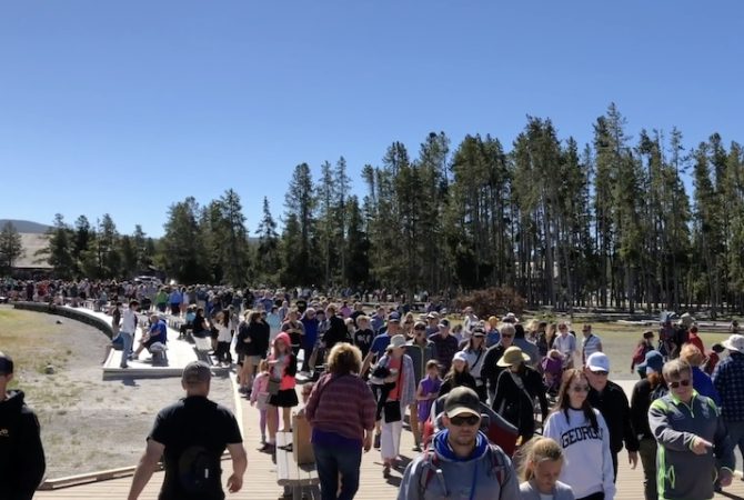 Estados Unidos adotam sobretaxa para tentar conter turismo excessivo em parques nacionais