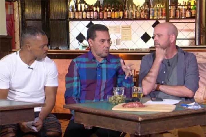 Apresentador Alex Escobar