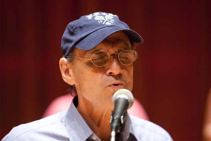 James Taylor: a trajetória do cantor e compositor