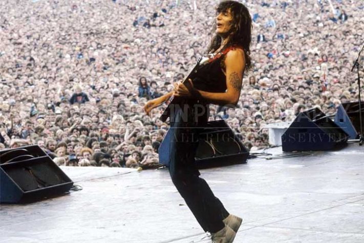 O guitarrista Steve Vai