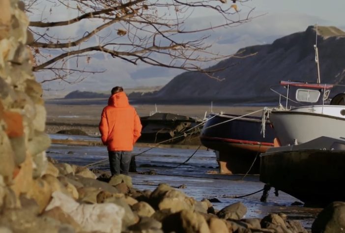 King Charles III England Coast Path - maior trilha ininterrupta do mundo é inaugurada na Inglaterra Reprodução/YouTube Natural England