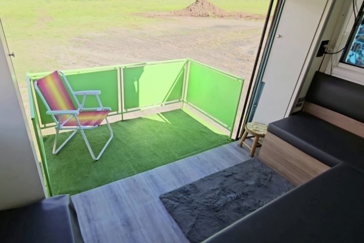 Casal vive em mansão sobre rodas e leva vida na estrada – Reprodução/Sítio da Erika