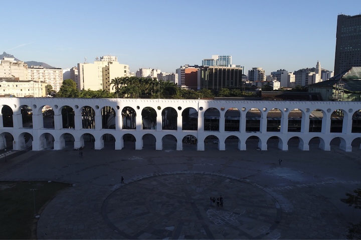 Foi a primeira grande obra de engenharia pública de grande porte da cidade, construída ainda no período colonial para resolver um problema sério de abastecimento de água no centro urbano.