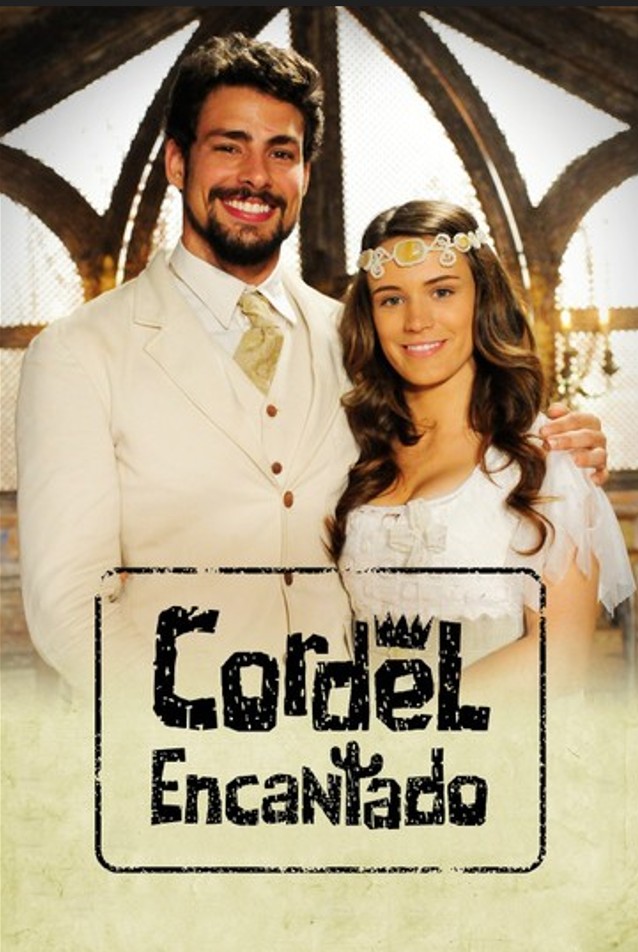 <p>Os personagens foram originalmente apresentados em “Cordel Encantado”, novela exibida em 2011 e escrita por Duca Rachid e Thelma Guedes. A trama misturou contos de fadas com a cultura do cangaço no sertão brasileiro e acompanhou o romance entre a princesa escondida Açucena, interpretada por Bianca Bin, e o sertanejo Jesuíno, vivido por Cauã Reymond. O casal enfrentava a vilã Úrsula, interpretada por Débora Bloch, e o coronel Timóteo, personagem de Bruno Gagliasso.</p>
