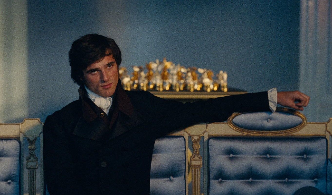 <p>Outro ponto de debate envolve o elenco. A escolha de Margot Robbie para interpretar Catherine foi questionada pela diferença de idade em relação à personagem original. Já no caso de Heathcliff, críticos alegam que a nova versão teria suavizado ou ignorado aspectos raciais considerados centrais para compreender os conflitos e preconceitos retratados na narrativa.</p>
