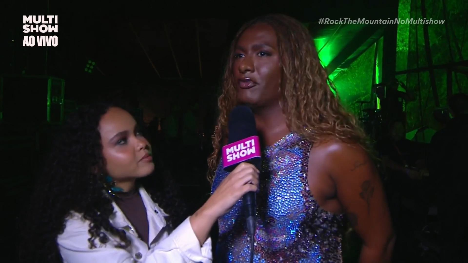 <p>A cantora Liniker comentou sobre Joyce Alane em 2025, durante uma entrevista concedida à artista: “Que honra estar com você, de quem também sou fã. Uma das maiores compositoras da nossa geração, uma das maiores cantoras que existem. Amo o som dela e ela fica se fazendo, mas eu também me faço para ela”.</p>
