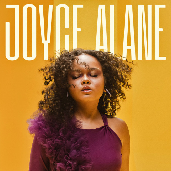 <p>A discografia de Joyce Alane inclui também o álbum “Tudo É Minha Culpa”, lançado em 2024. A artista também lançou o registro ao vivo “Joyce Alane ao Vivo na Macaco Gordo”, em 2023, além do EP “Carva Sessions (Ao Vivo)”, disponibilizado em 2022.</p>
