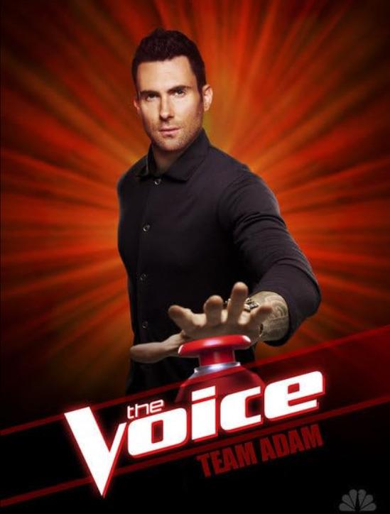 <p>O cantor deixou o programa em 2019, após 16 temporadas consecutivas como técnico. Ele participou desde a estreia, em 2011, quando seu participante, Javier Colon, venceu a competição. Ao longo de sua trajetória no reality, também conquistou outros títulos com Tessanne Chin e Jordan Smith.</p>
