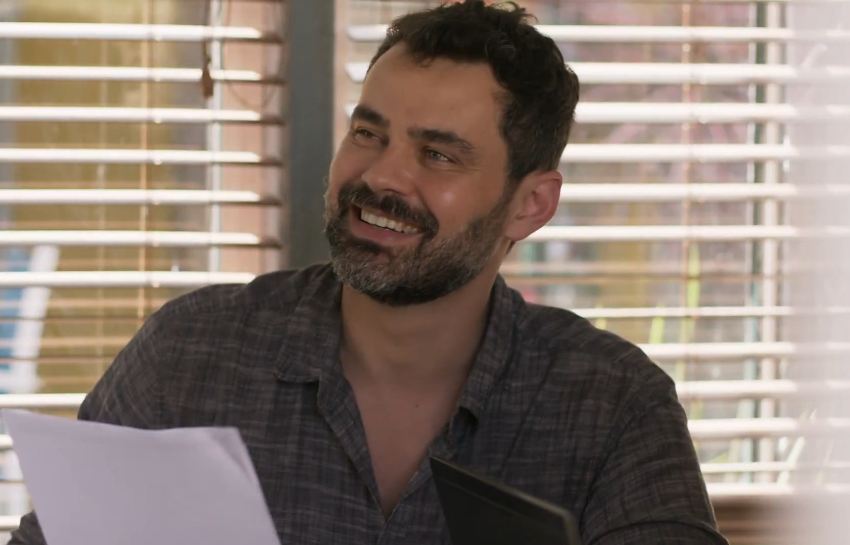 <p>Em 2017, atuou na minissérie italiana “Di Padre in Figlia”, cuja tradução livre é “De Pai para Filha”, exibida pela Rai 1. No ano seguinte, protagonizou a temporada “Malhação: Vidas Brasileiras”, no papel de Rafael Porto, diretor de uma ONG que reencontra um amor do passado.</p>
