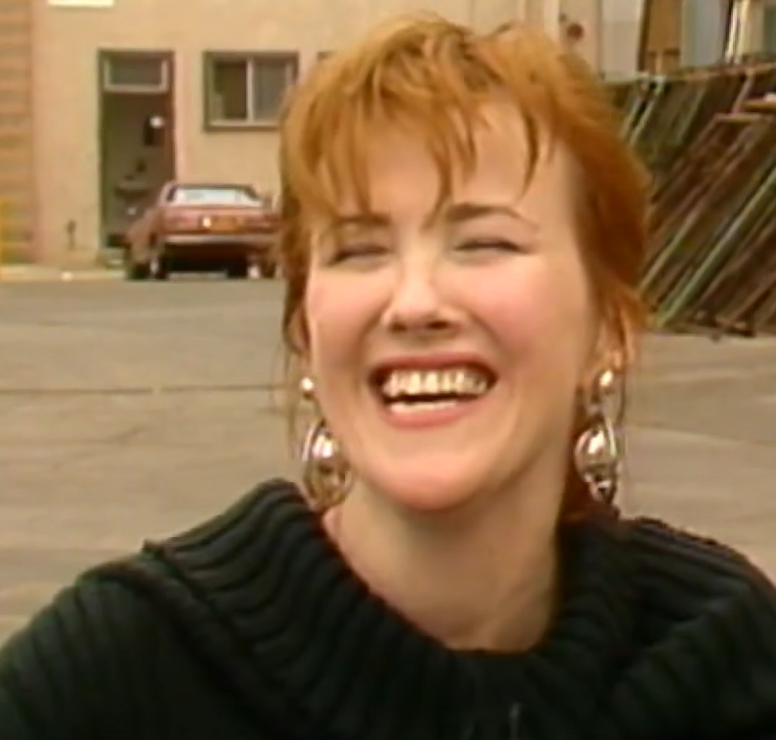 <p>Nascida em 4 de março de 1954, em Toronto, Ontário, ela foi uma atriz de comédia cujo talento lhe rendeu diversos papéis marcantes ao longo da carreira. O’Hara foi especialmente conhecida por seu trabalho nos dois filmes da franquia “Esqueceram de Mim”, pela sitcom “Schitt’s Creek” e por mocumentários como “Melhor do Show” e “Os Grandes Músicos”.</p>
