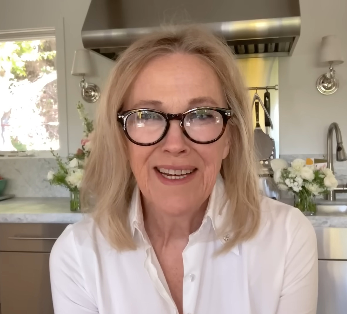 <p>Durante a vida, O’Hara recebeu homenagens e prêmios que reconheciam seu trabalho. Por exemplo, ela foi nomeada Oficial da Ordem do Canadá em 2017 e recebeu o Prêmio do Governador-Geral pelo Conjunto da Obra Artística em 2020.</p>
