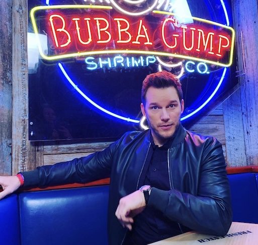 Na época, ele trabalhava apenas o suficiente para comprar comida, gasolina e suprimentos de pesca, passando o dia na praia até ser descoberto por uma diretora de elenco em um restaurante local.