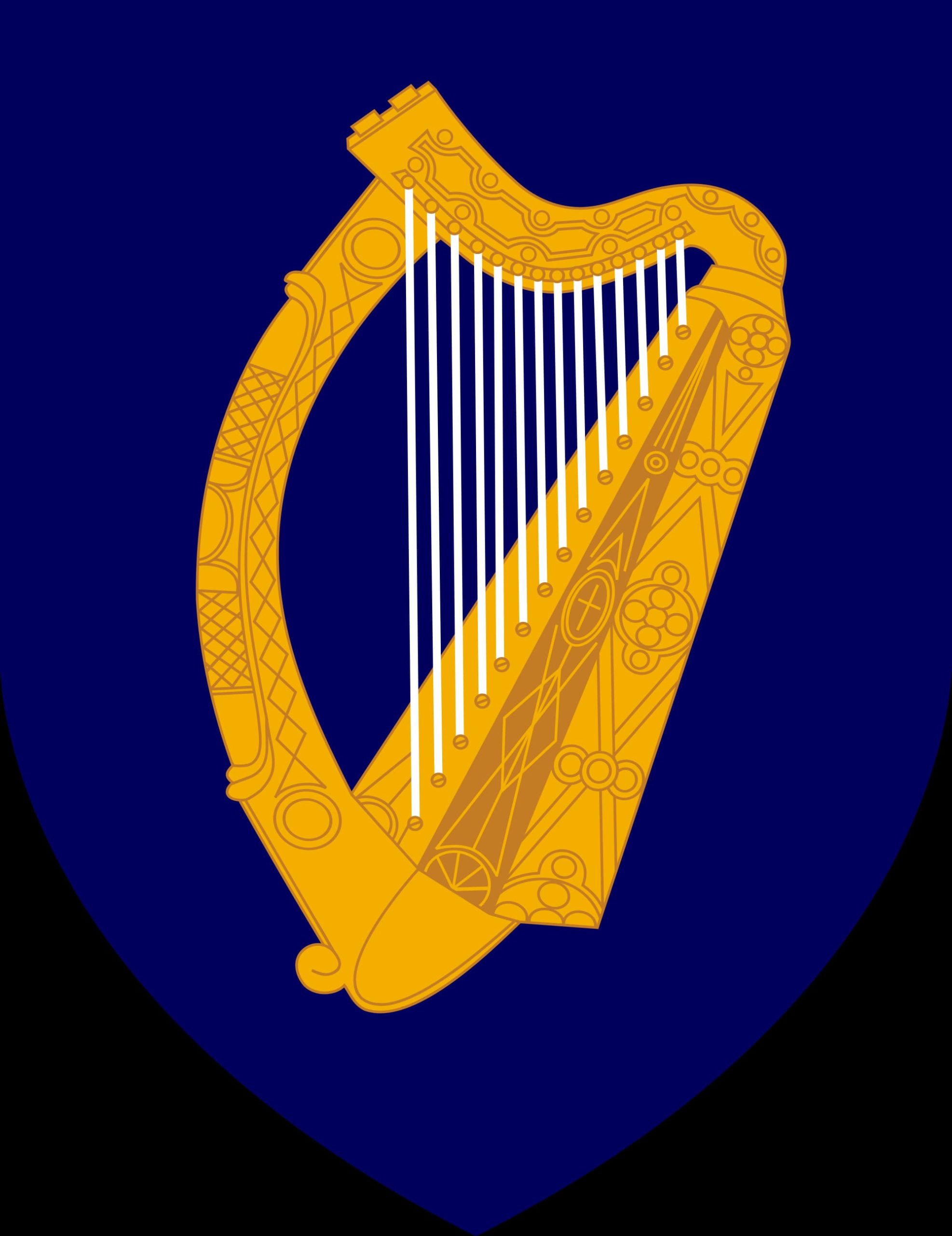 Na Irlanda, a harpa é símbolo nacional e aparece até em brasões oficiais. Sua presença na música celta reforça a ligação entre tradição, identidade e arte, perpetuando séculos de história.