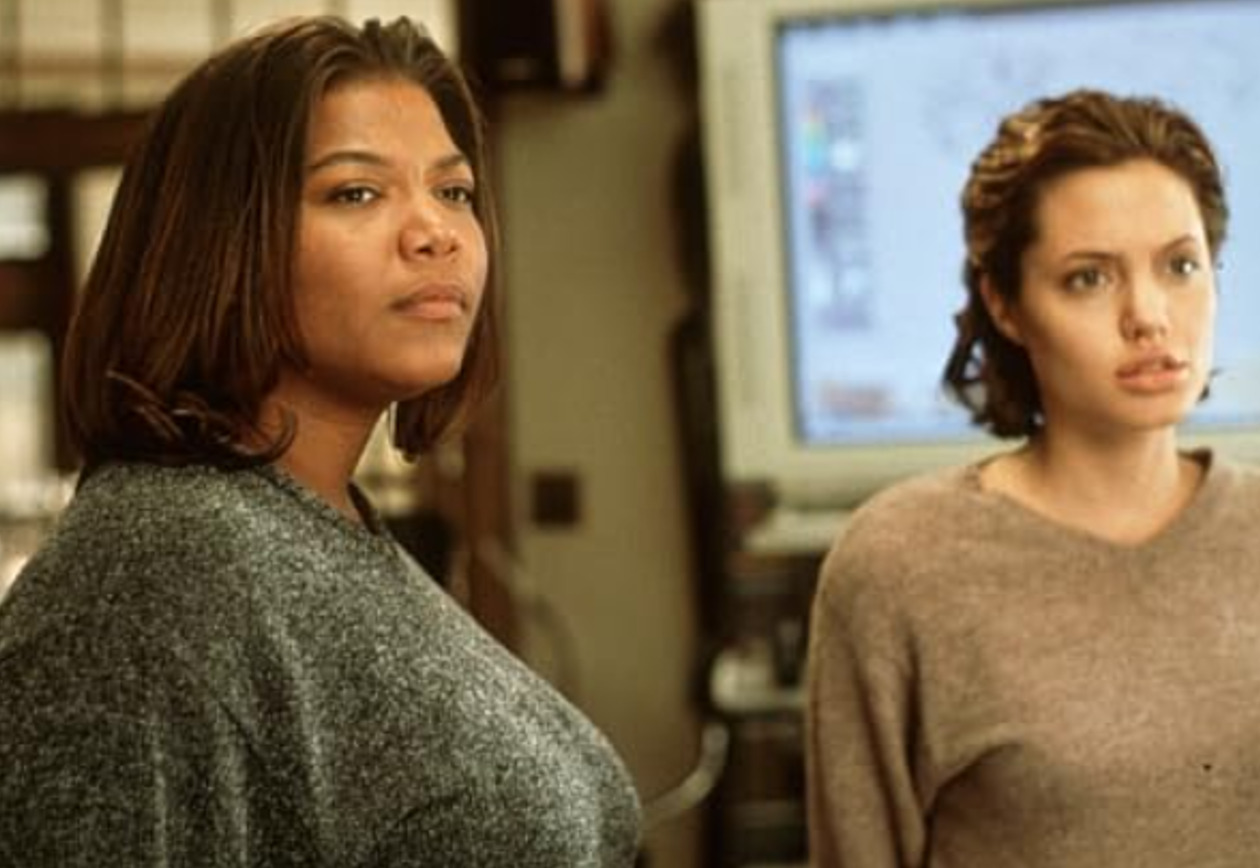 <p>Ela continuou investindo na atuação e participou de filmes como “Volta por Cima”, no qual interpretou uma cantora de jazz ao lado de Holly Hunter e Danny DeVito; “O Colecionador de Ossos”, com Denzel Washington e Angelina Jolie; e “No Embalo do Amor”.</p>
