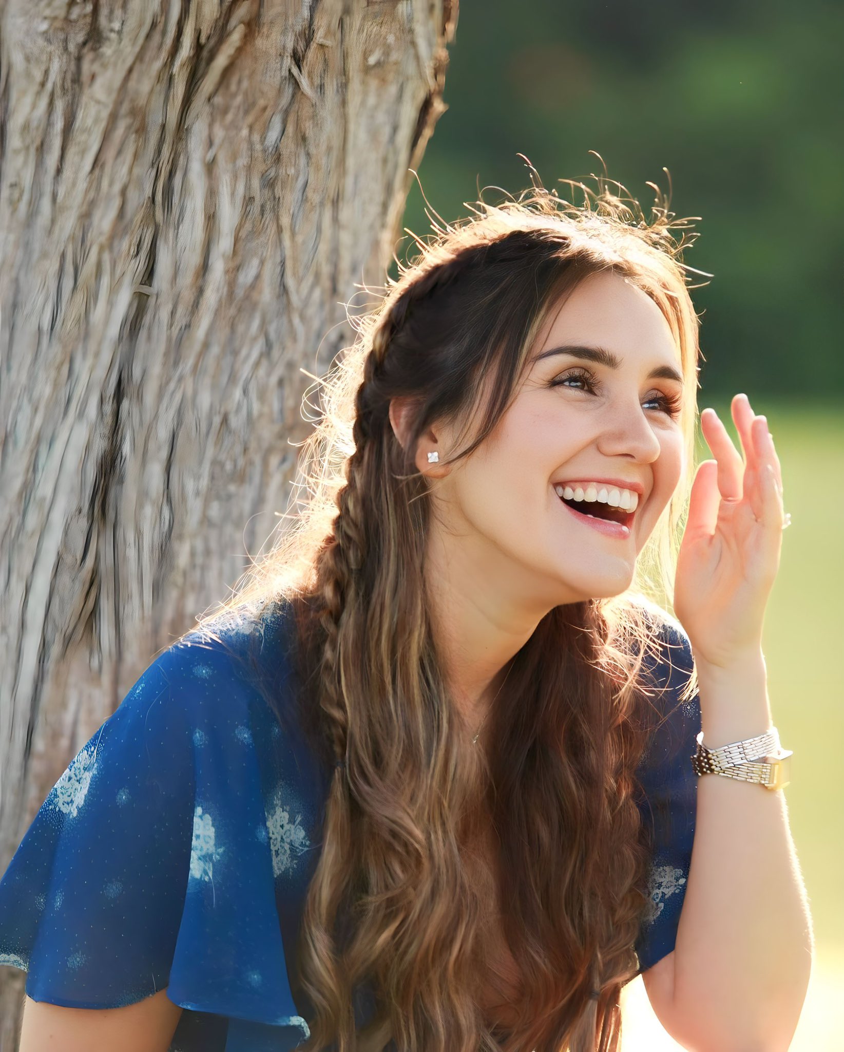 Paralelamente à música, Dulce atuou em diversas novelas, séries e filmes como “Verano de Amor”, “Mujeres Asesinas”, “Mentir para Vivir”, “Corazón que miente”, “Pienso en Ti”, “¿Alguien ha visto a Lupita?”, “Falsa Identidad” e “Valentino”.
