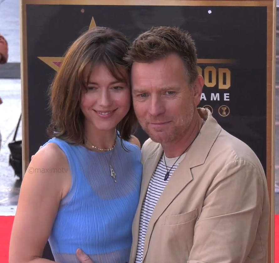 <p>No palco, McGregor agradeceu à esposa, a atriz Mary Elizabeth Winstead, com quem é casado desde 2022. Ele a conheceu durante as filmagens de “Fargo”, série exibida em 2017. O casal tem um filho chamado Laurie McGregor, nascido em 2021.</p>
